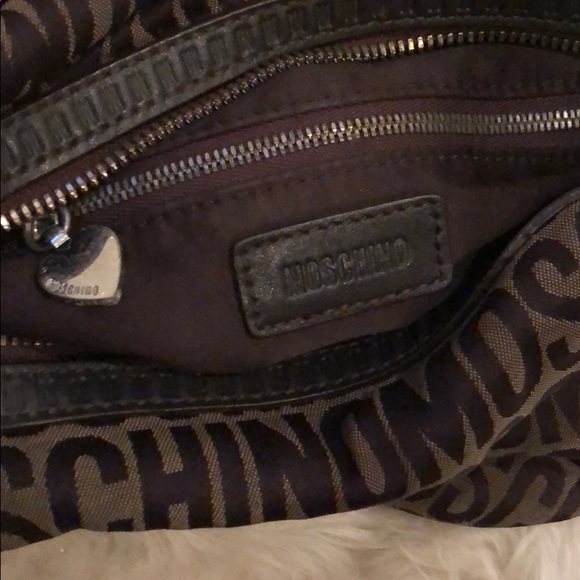 Moschino purse - Picture 3 of 7